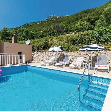 Дом отдыха 3 Bedroom Stunning In Babino Polje