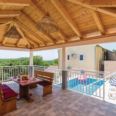 Casa de Férias Four-bedroom In