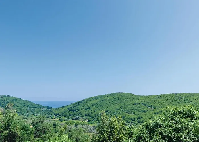 Four-bedroom In בית נופש