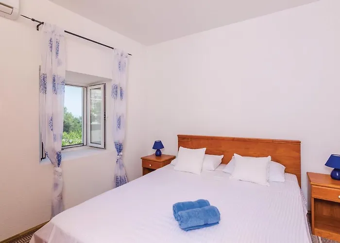 Four-bedroom In בית נופש