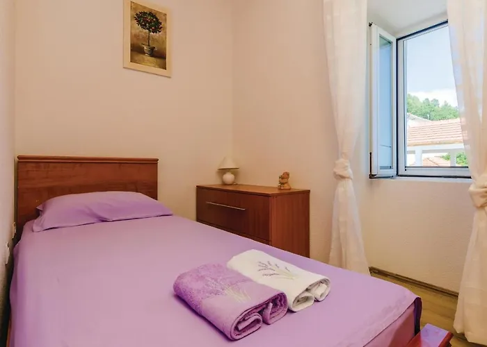 Four-bedroom In בית נופש