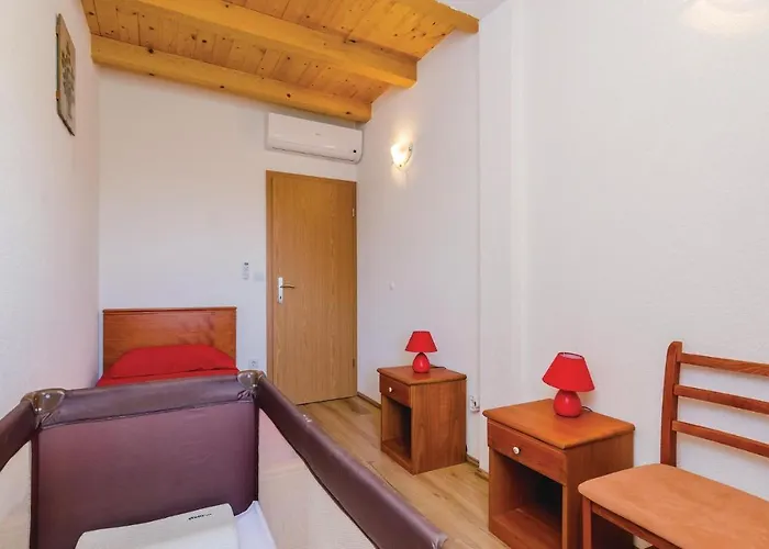 Four-bedroom In Babino Polje