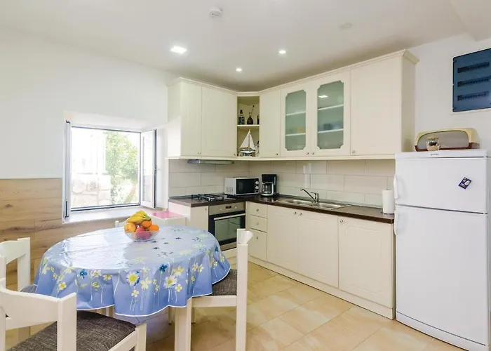 בית נופש Four-bedroom In Babino Polje